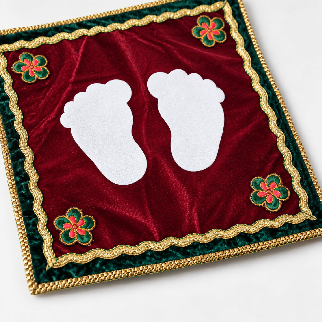 Baby Pagla Rumal Kanku Pagla Footprint Welcome Cloth | Red & Green Decorative Baby Footprint Mat with Golden Border | Newborn Baby Welcome Ceremony, Griha Pravesh, Pooja & Traditional Ritual